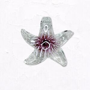 6077gc. White and Purple Glass Starfish